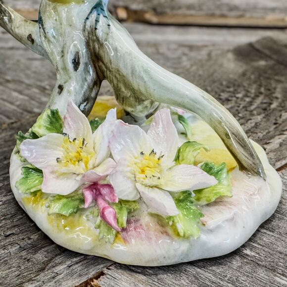 Royal Adderley Floral, Bone China Figurine of Myrtle Warbler & Ornate Flowers - Picture 4 of 10
